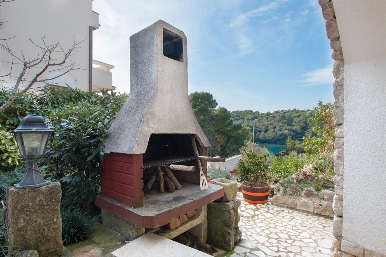 La Casa Ingrid - Couple'S Paradise Banjole Rum bild